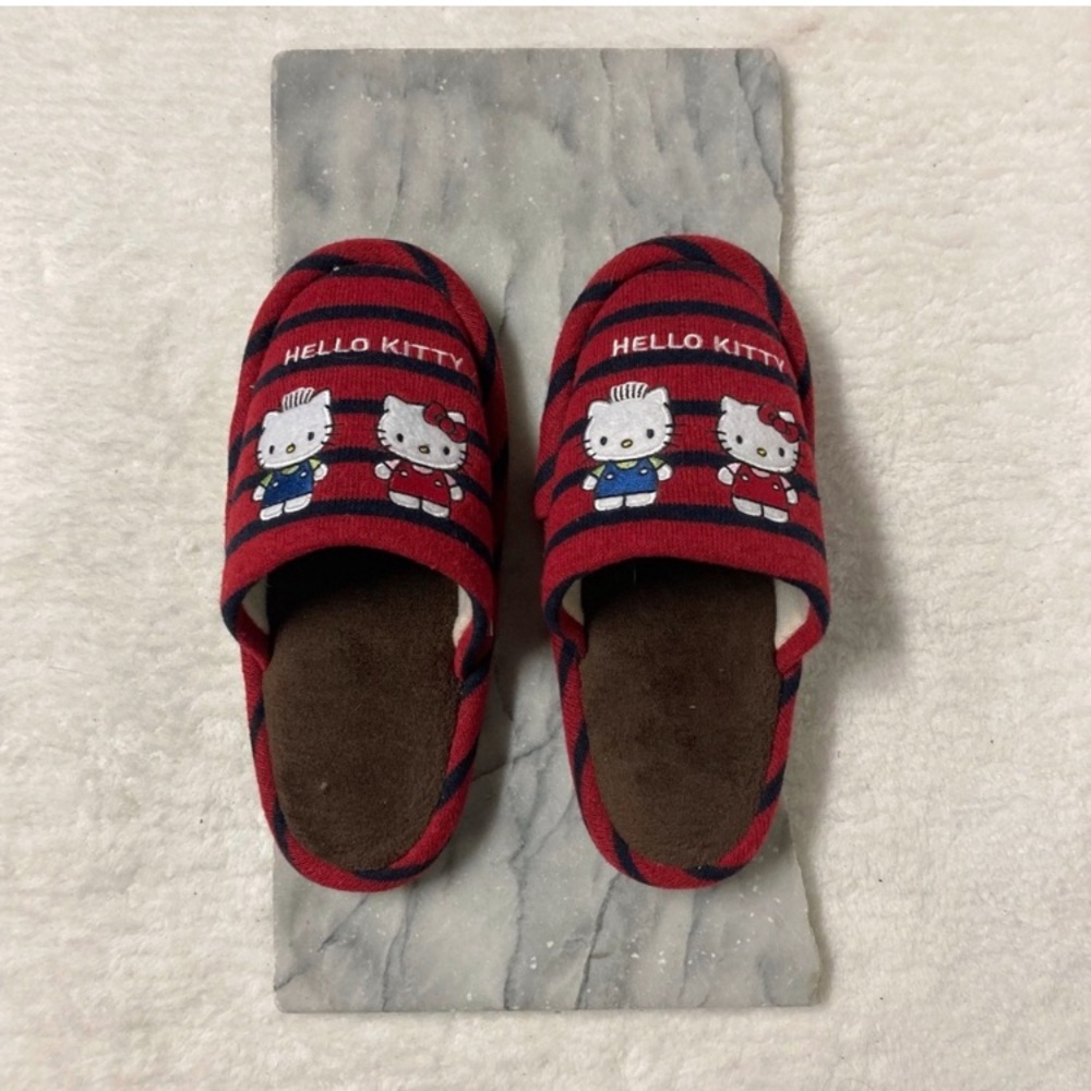 Hello Kitty Slippers Embroidered Red Striped Sz 7… - image 1